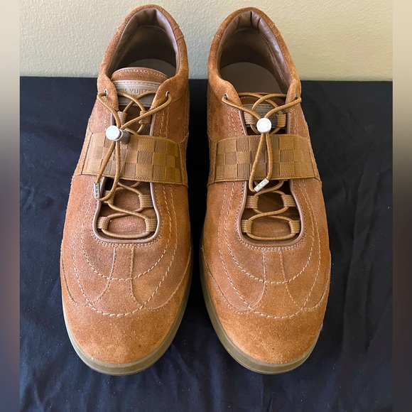 LOUIS VUITTON - Suede Sneaker - MENS SIZE 9 - Picture 2 of 10